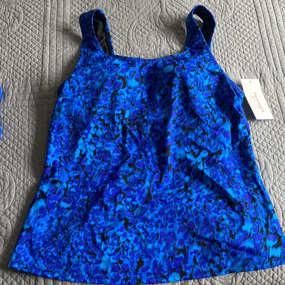 Tanking top only, never worn